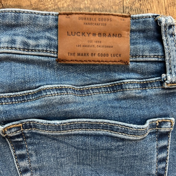 Lucky Brand Ava Skinny Jeans Mid Rise Distressed Raw Hem Medium Wash Size 2/26 - Picture 13 of 14